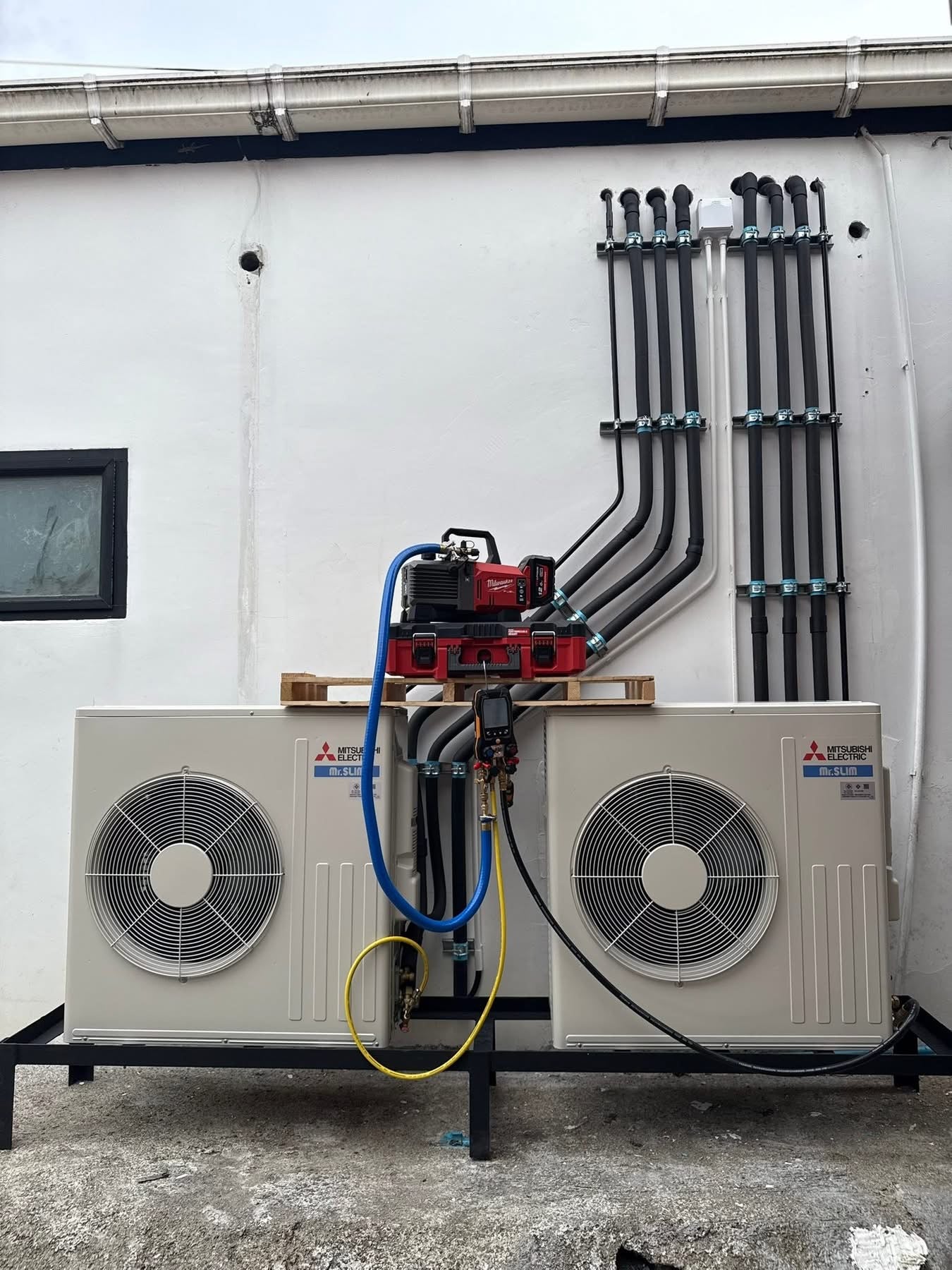 Cassette air conditioner installation