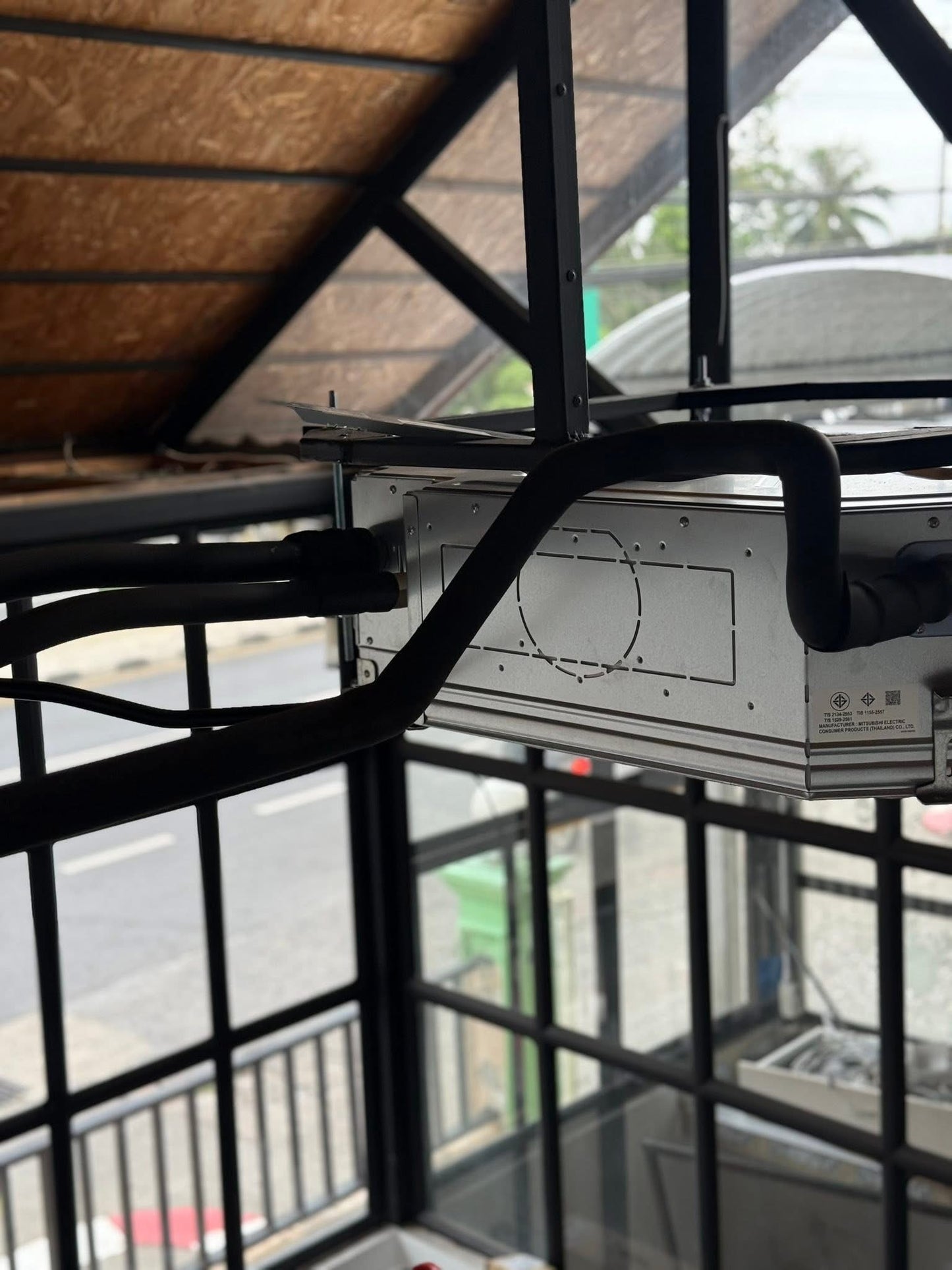 Cassette air conditioner installation